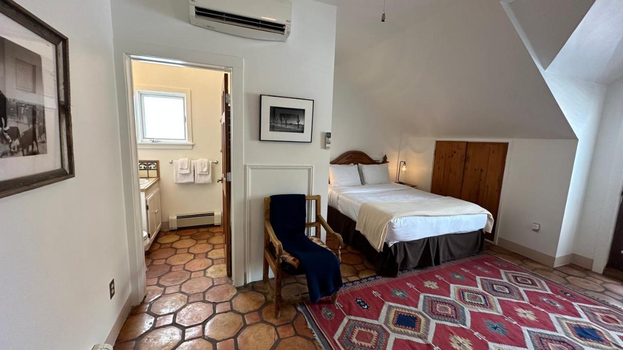 The Parador Santa Fe Exterior photo