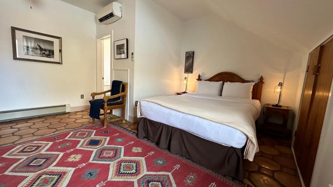 The Parador Santa Fe Exterior photo